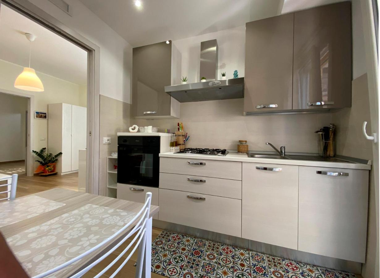 Casa Vacanze Marale 카스텔몰라 외부 사진