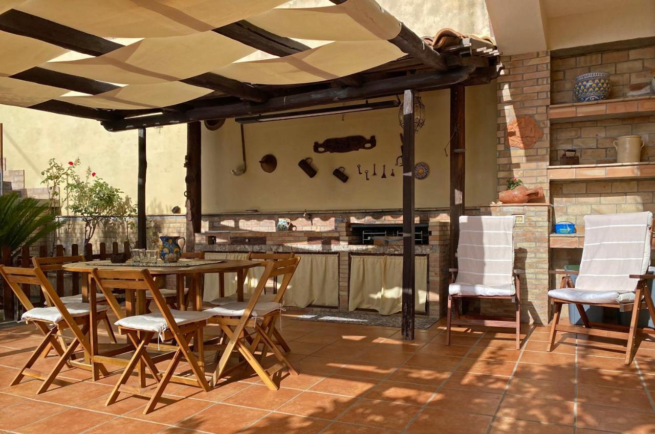 Casa Vacanze Marale 카스텔몰라 외부 사진