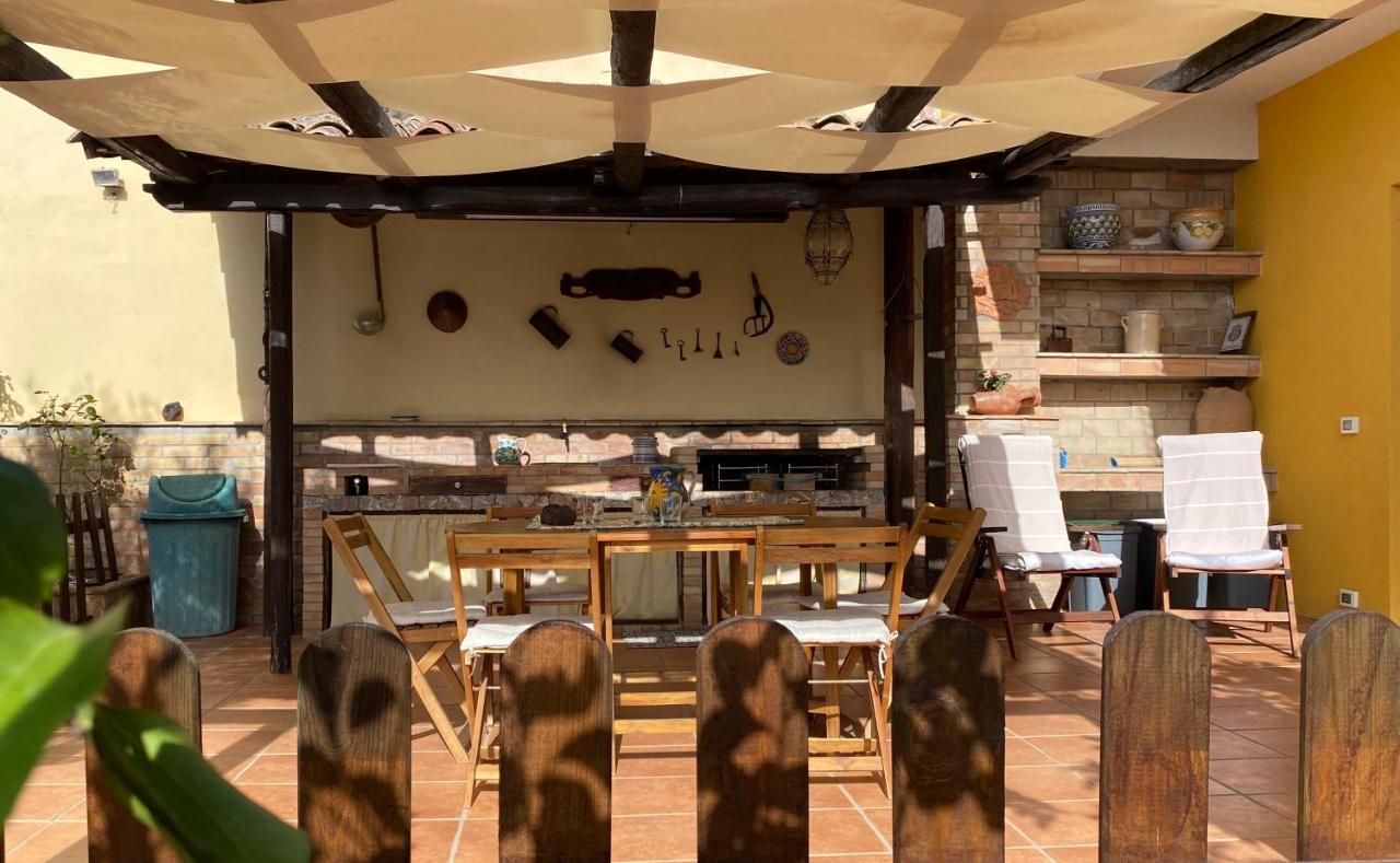 Casa Vacanze Marale 카스텔몰라 외부 사진