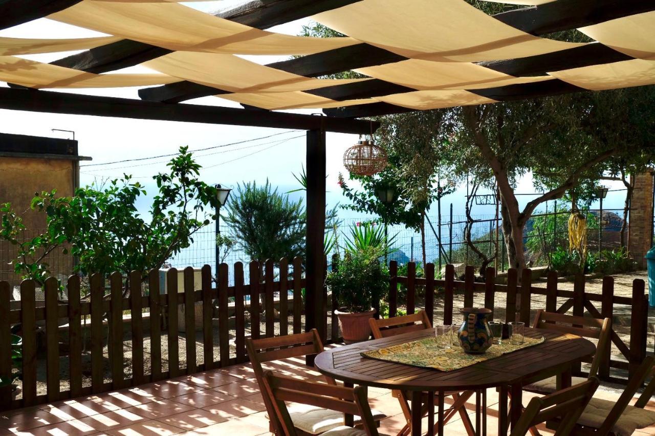 Casa Vacanze Marale 카스텔몰라 외부 사진