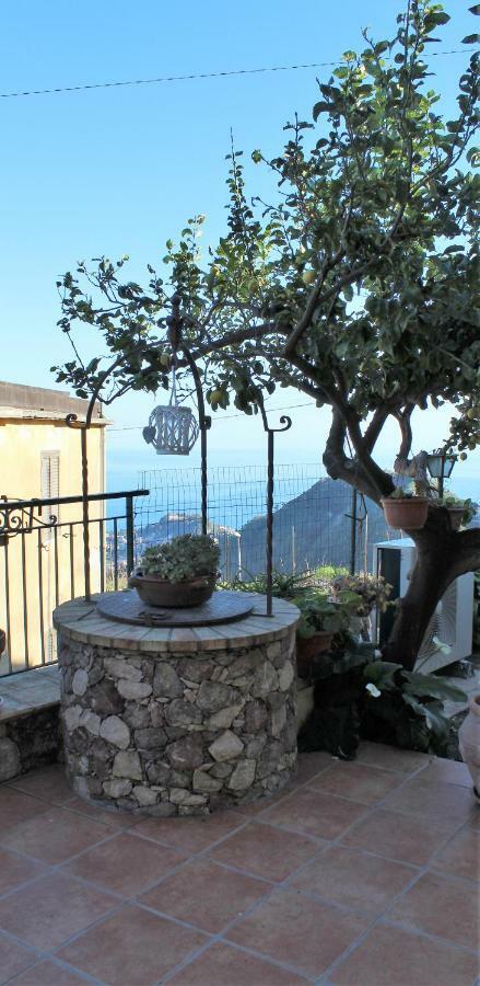 Casa Vacanze Marale 카스텔몰라 외부 사진